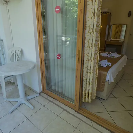 Arya Apart מלון איסמלר